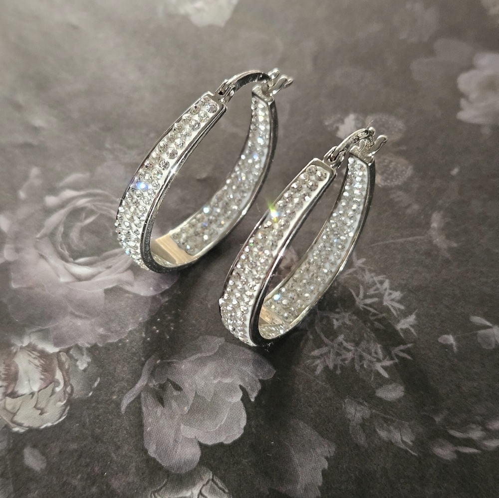 Silver crystal hoop earrings ✨